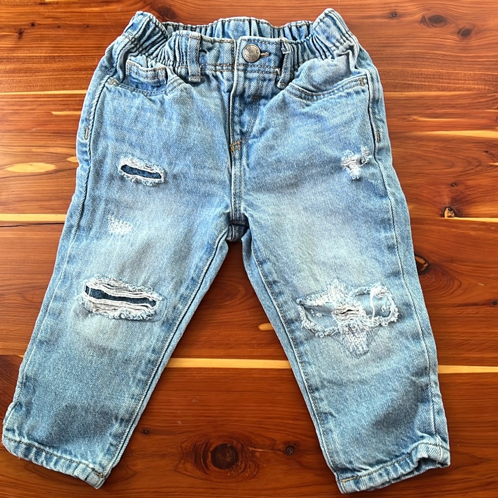 Old Navy jeans 12-18M
